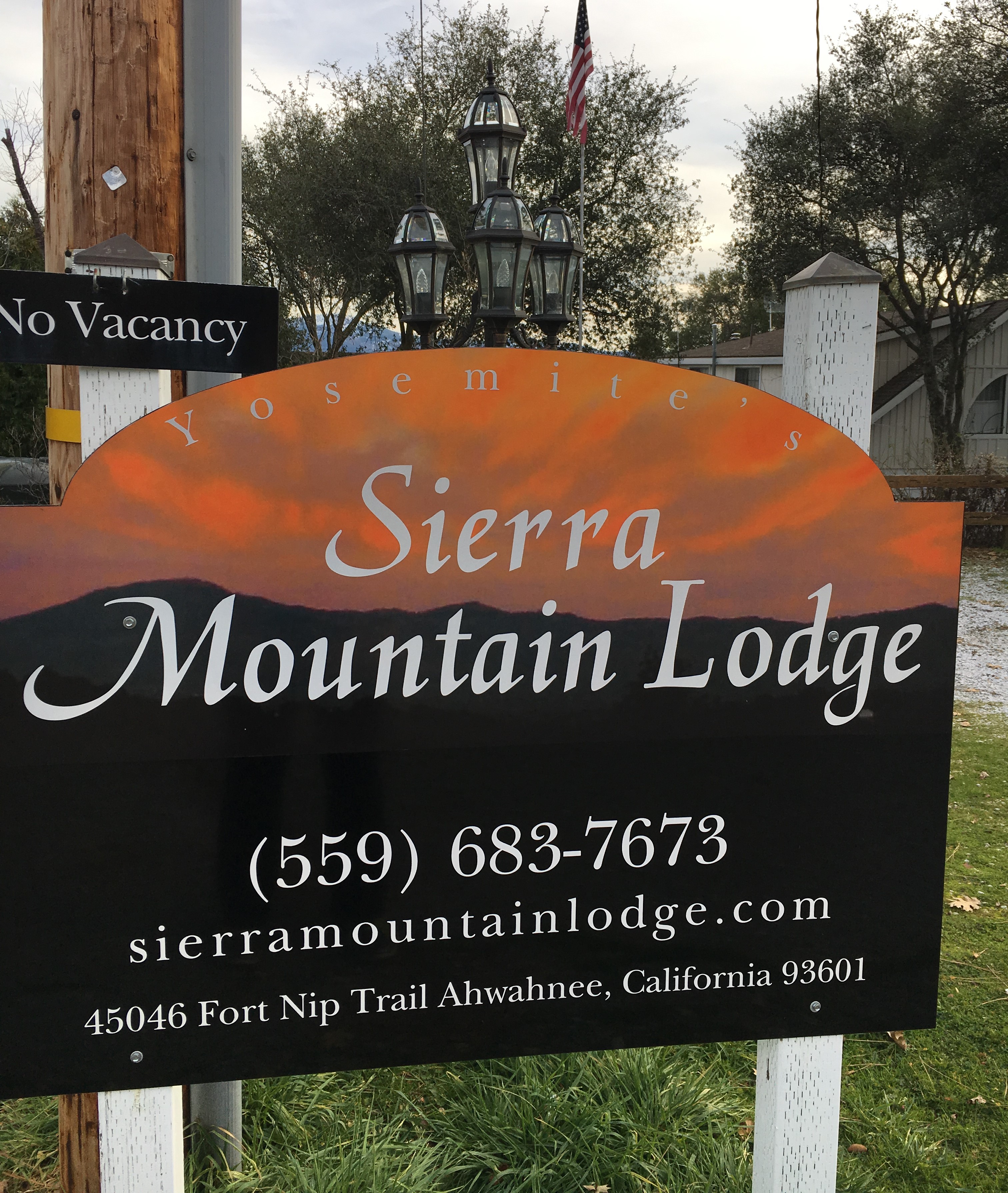 Sierra Mountain Lodge - Yosemite