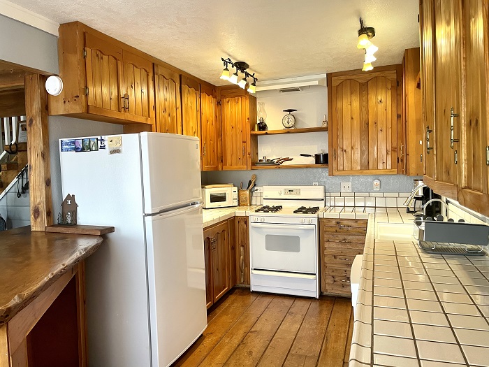 Sierra Suite kitchen